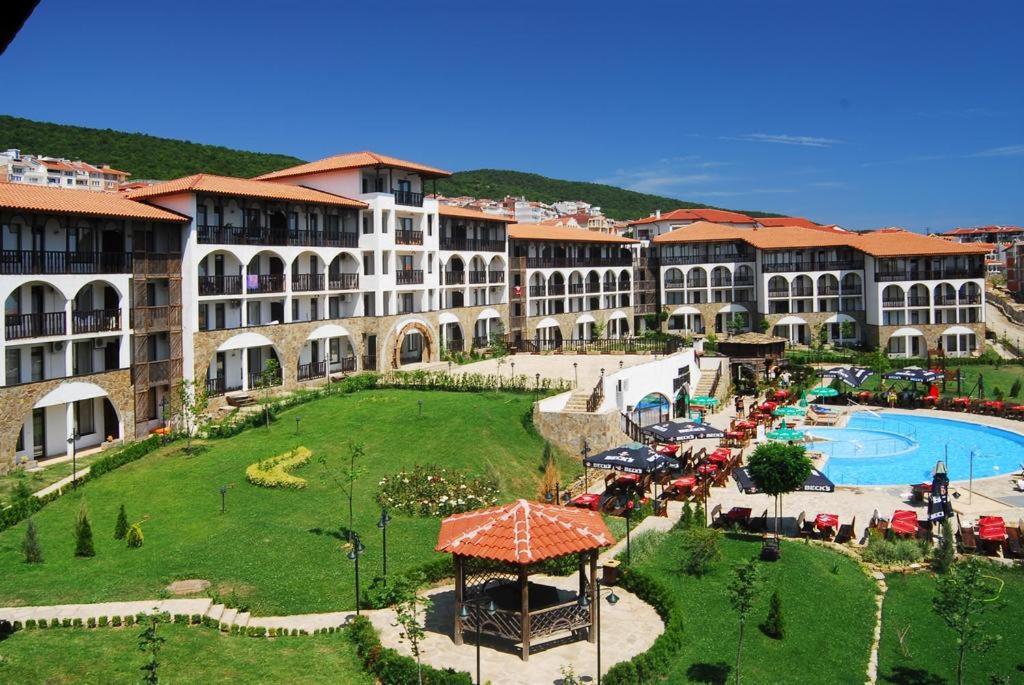 Relax From The Paradise In The Heart Of Sveti Vlas Exterior photo