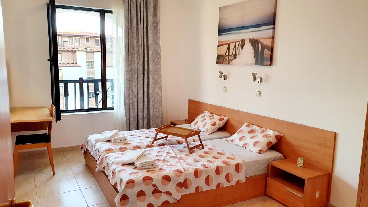 Relax From The Paradise In The Heart Of Sveti Vlas Exterior photo